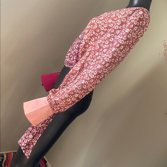 En Saison Floral Wrap Blouse - Pink and Burgundy NWTs - Picture 6 of 13